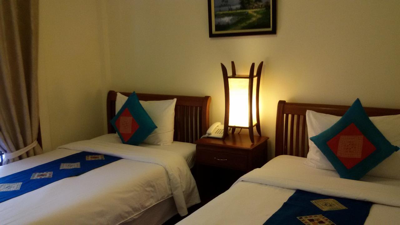 Avilla Phasouk Hotel Vientiane Exterior foto