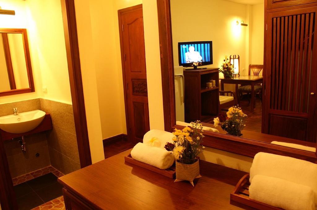 Avilla Phasouk Hotel Vientiane Exterior foto